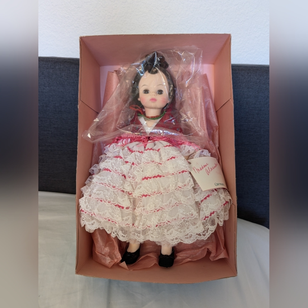 Madame Alexander Carmen Opera Series #1410 With Original Box & Tag 1984 Vintage